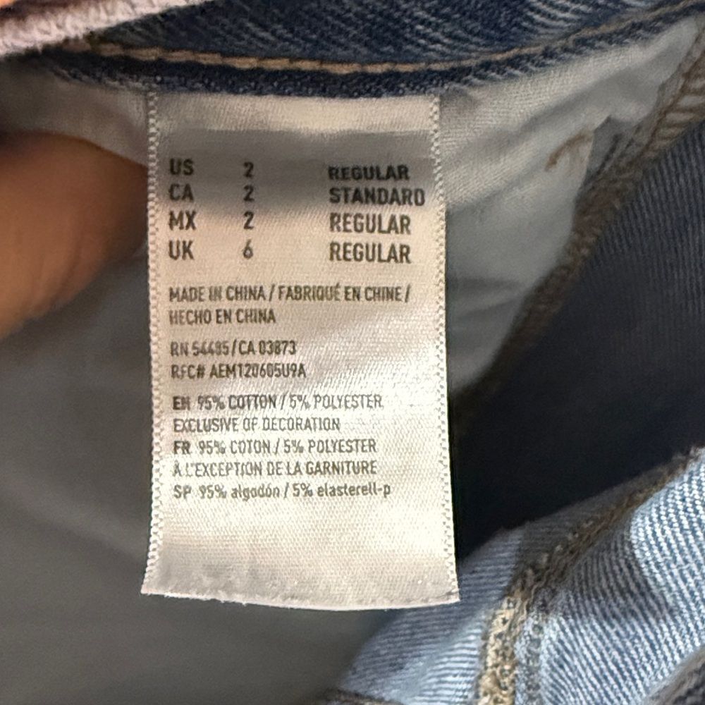 American Eagle Outfitters Women's mom jeans-Light Blue- Ripped - Size 2 - Picture 8 of 9